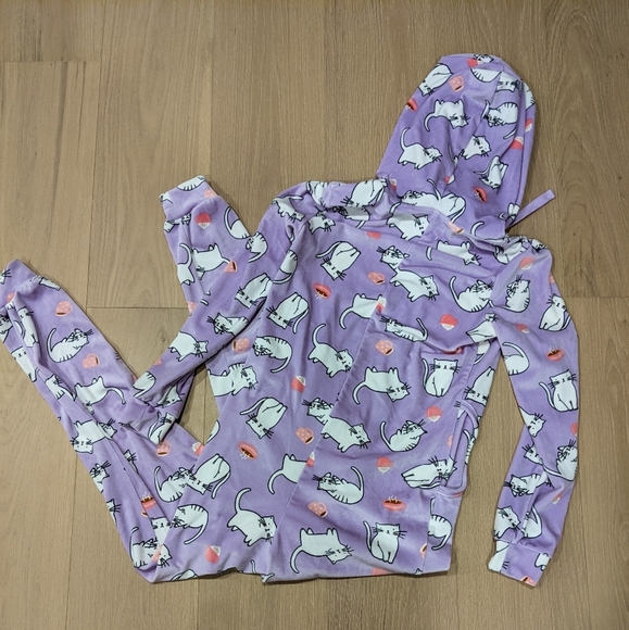 Super soft and cozy cat and coffee pjs - Picture 2 of 7